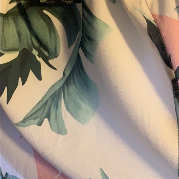 Pastel Palm Print Blouse - Picture 3 of 3